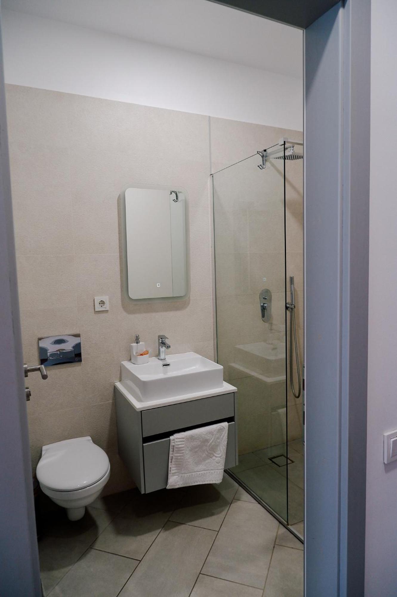 ホテル Casa M オラデア エクステリア 写真